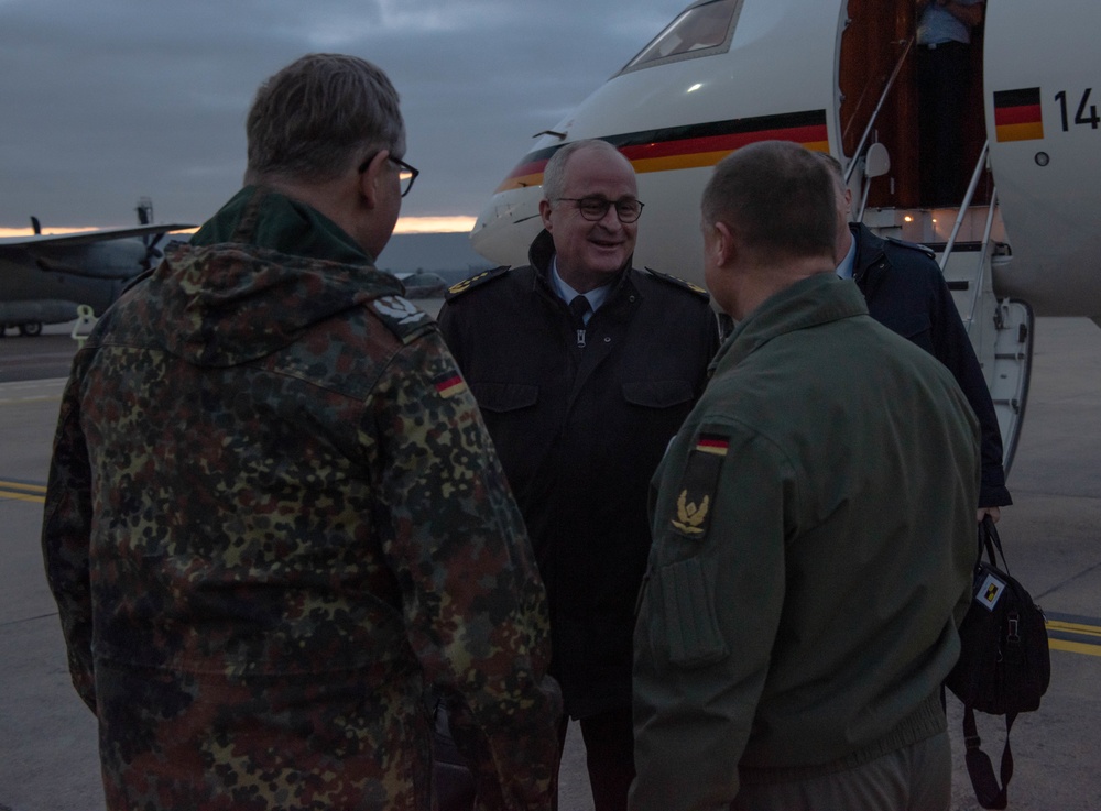 German Chief of Defence arrives to Ramstein Air Base for UDCG