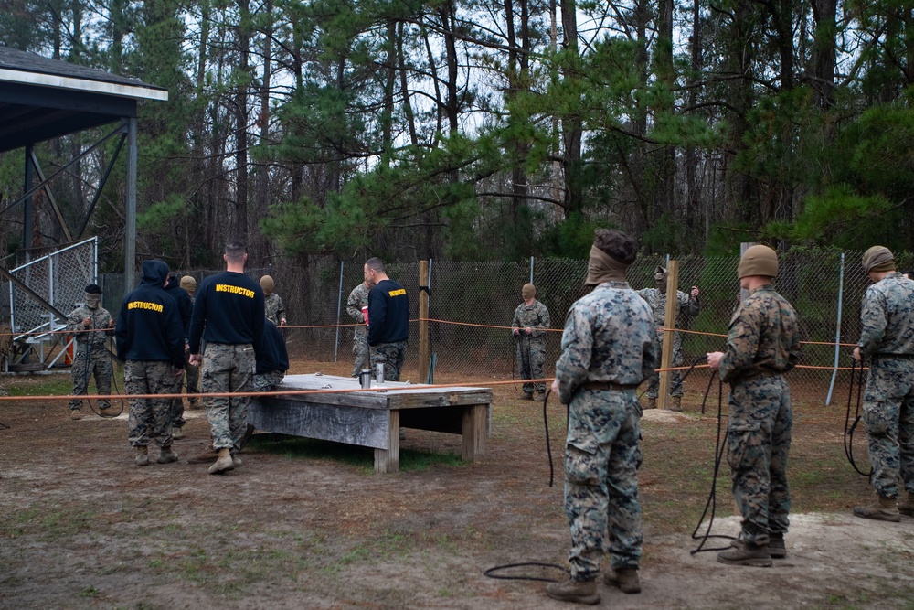 26th MEU Marines Reach New Heights At Assault Climbers Course