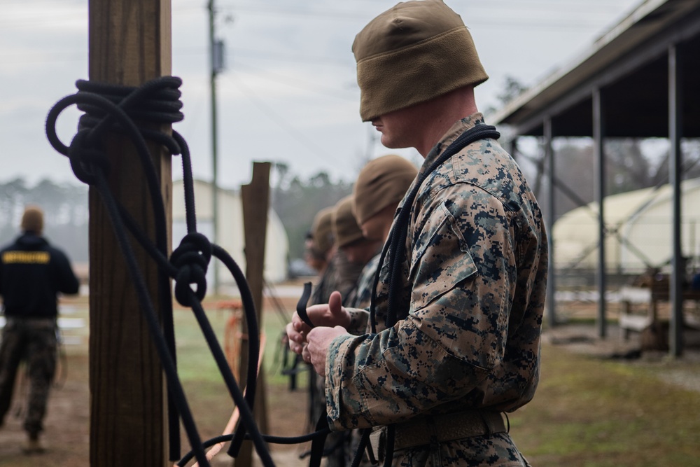26th MEU Marines Reach New Heights At Assault Climbers Course