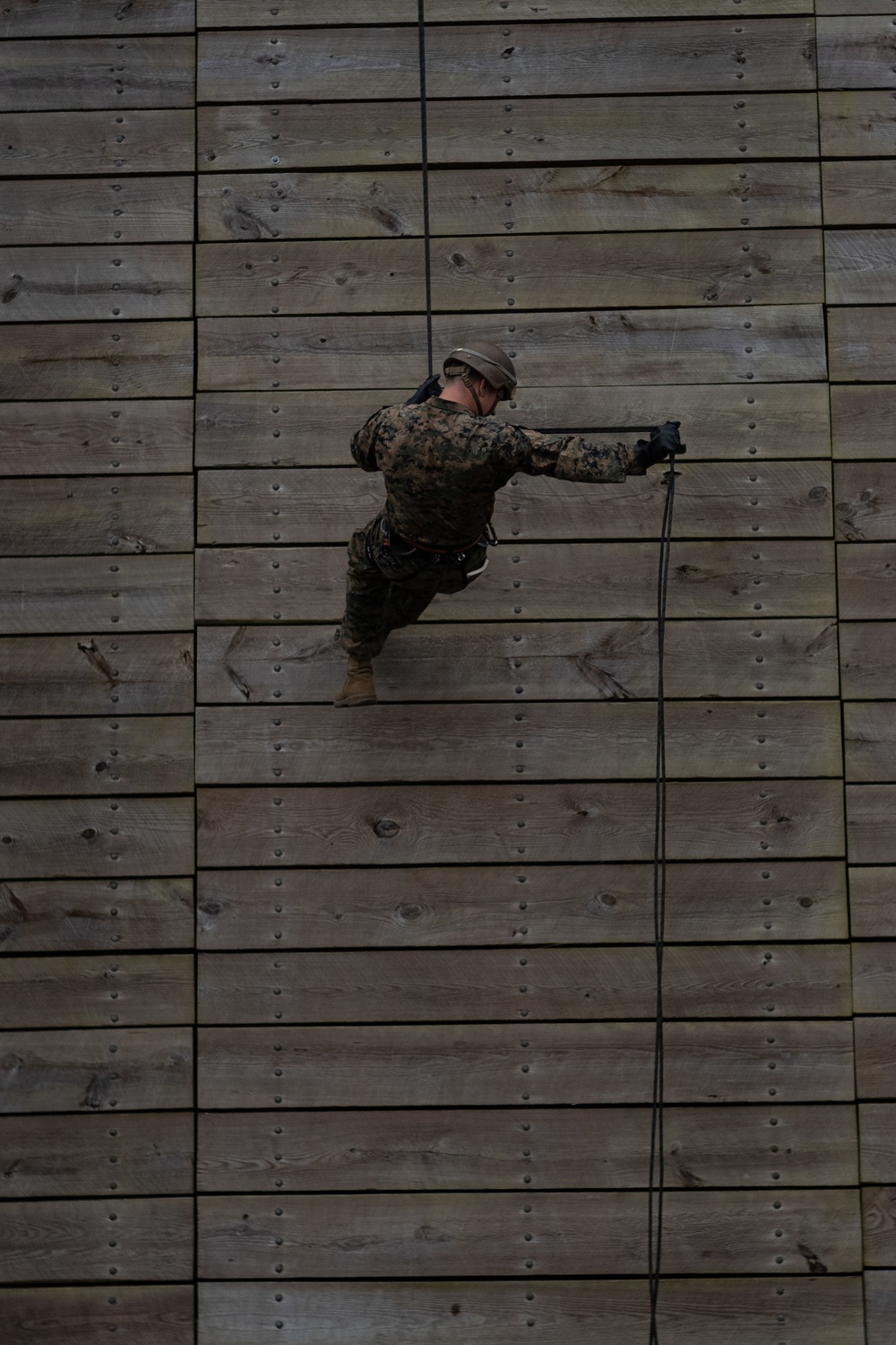 26th MEU Marines Reach New Heights At Assault Climbers Course
