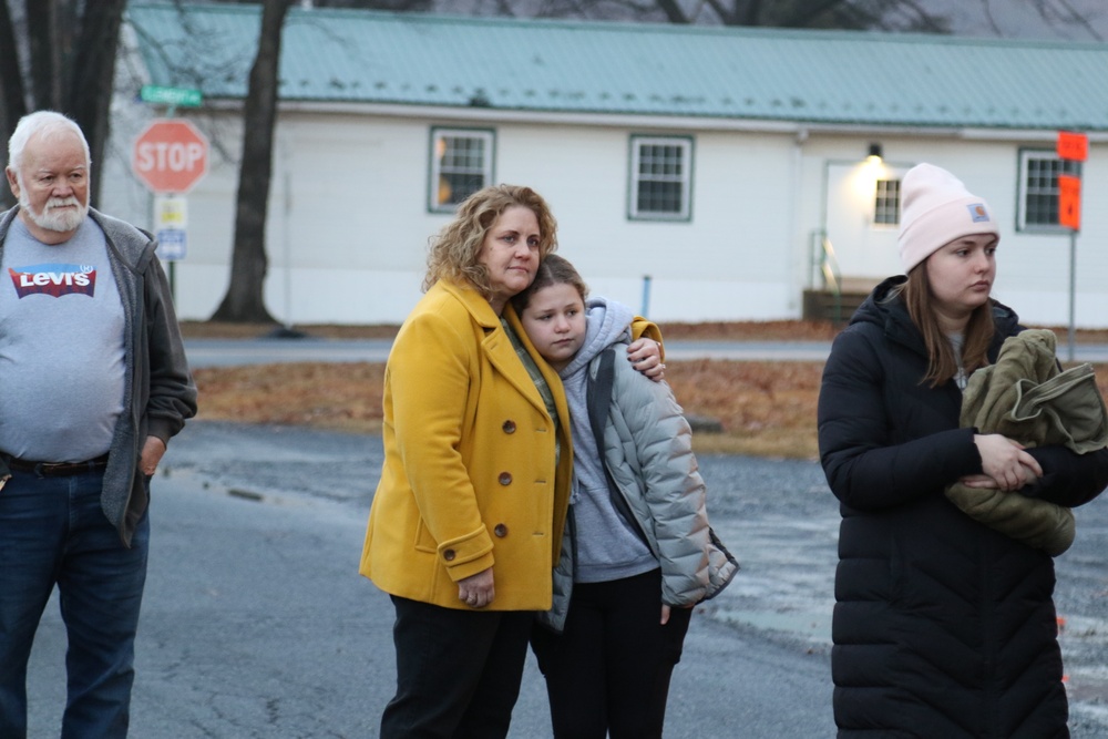 211th EIS Airmen leave home for deployment