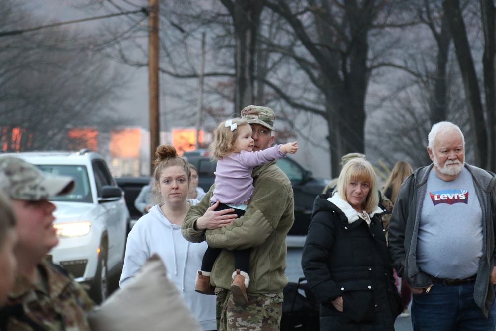 211th EIS Airmen leave home for deployment