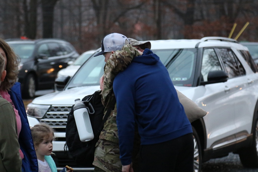 211th EIS Airmen leave home for deployment