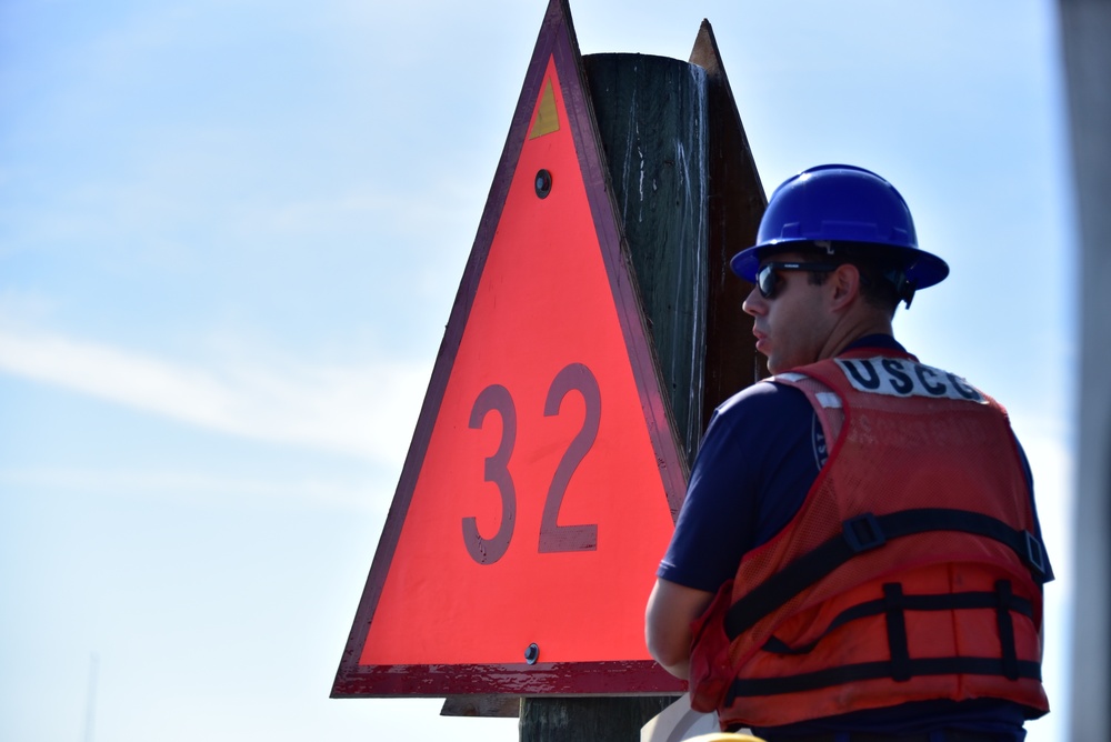 U.S. Coast Guard Aids to Navigation team St. Petersburg conducts maintenance in caloosahatchee river