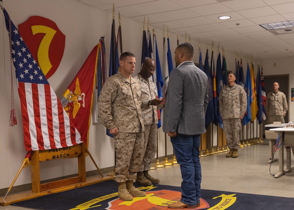 Gerardo Figueroa is awarded the Purple Heart