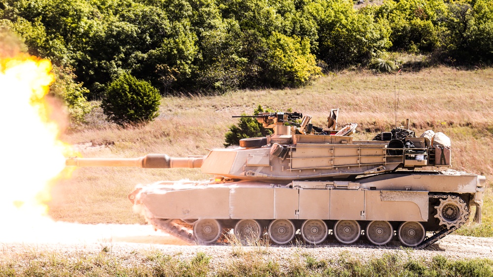 B Company 1-9 CAV Conducts Tank Gunnery