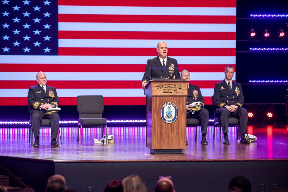 USS IWO JIMA CHANGE OF COMMAND