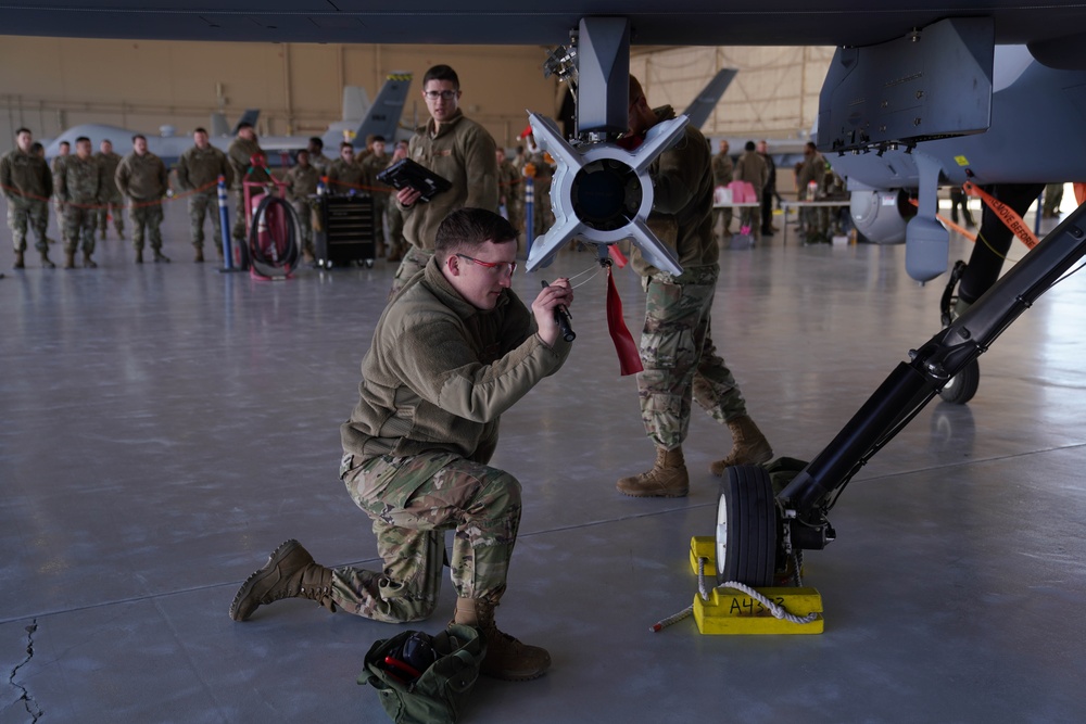 Load Crew competition sees teamwork, determination