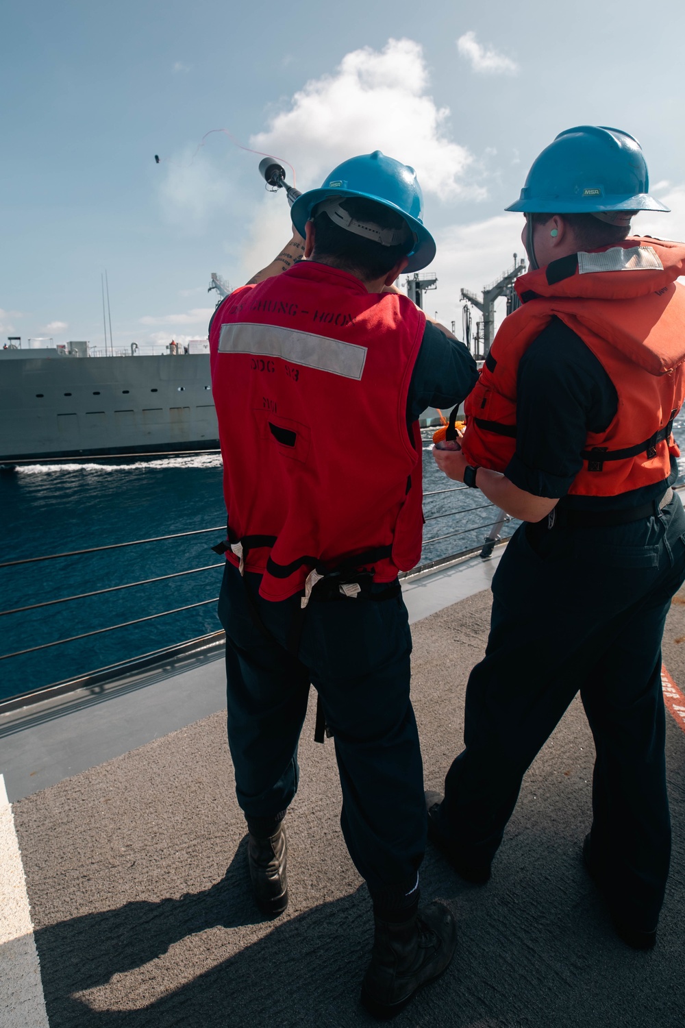 Chung-Hoon RAS with USNS Big Horn