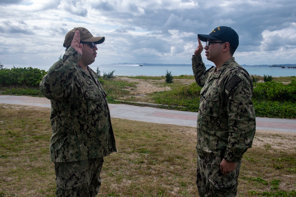 USS Green Bay (LPD 20) Conducts Reenlistment During LCAC Ops