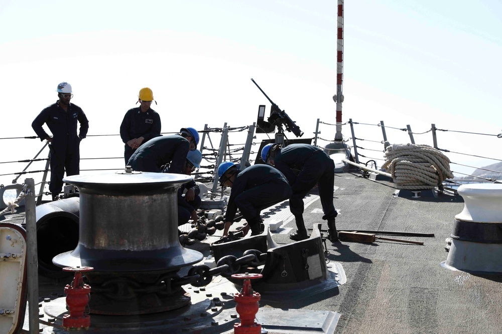 USS Truxtun (DDG 103) Departs Eilat