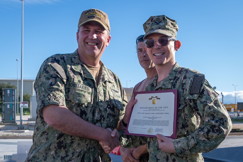 NSA Souda Bay’s Public Works Department receive recognition from the USS Florida