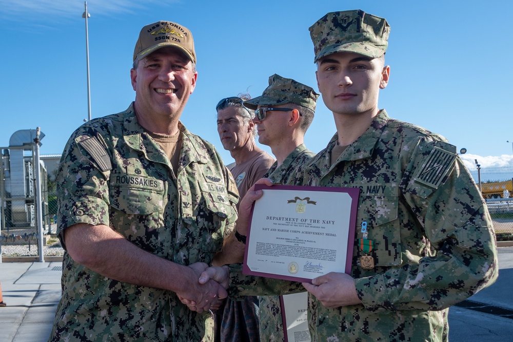 NSA Souda Bay’s Public Works Department receive recognition from the USS Florida