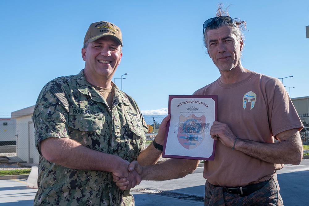 NSA Souda Bay’s Public Works Department receive recognition from the USS Florida