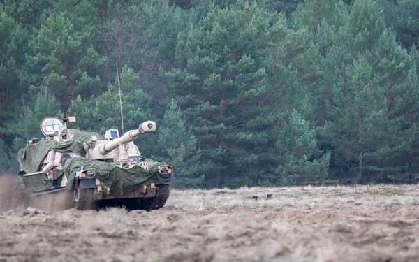 1 ID Bull Battery Blasts into the European Theater Ready to Fight