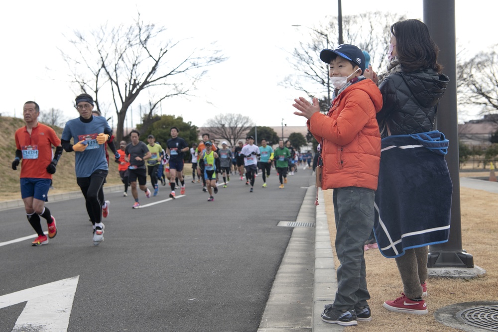 Frostbite Road Race reunites neighboring communities