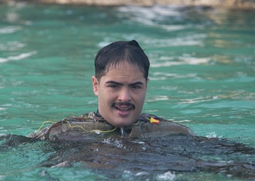 511th Engineer Dive Detachment Helocast Training