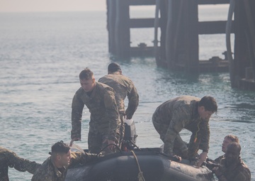 511th Engineer Dive Detachment Helocast Training