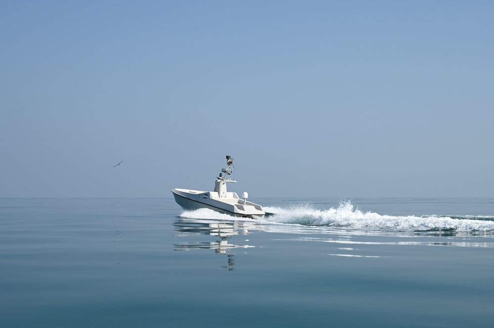 MAST-13 USV Operates in Arabian Gulf