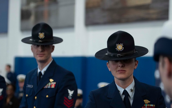 Recruit Company E-203 completes basic training