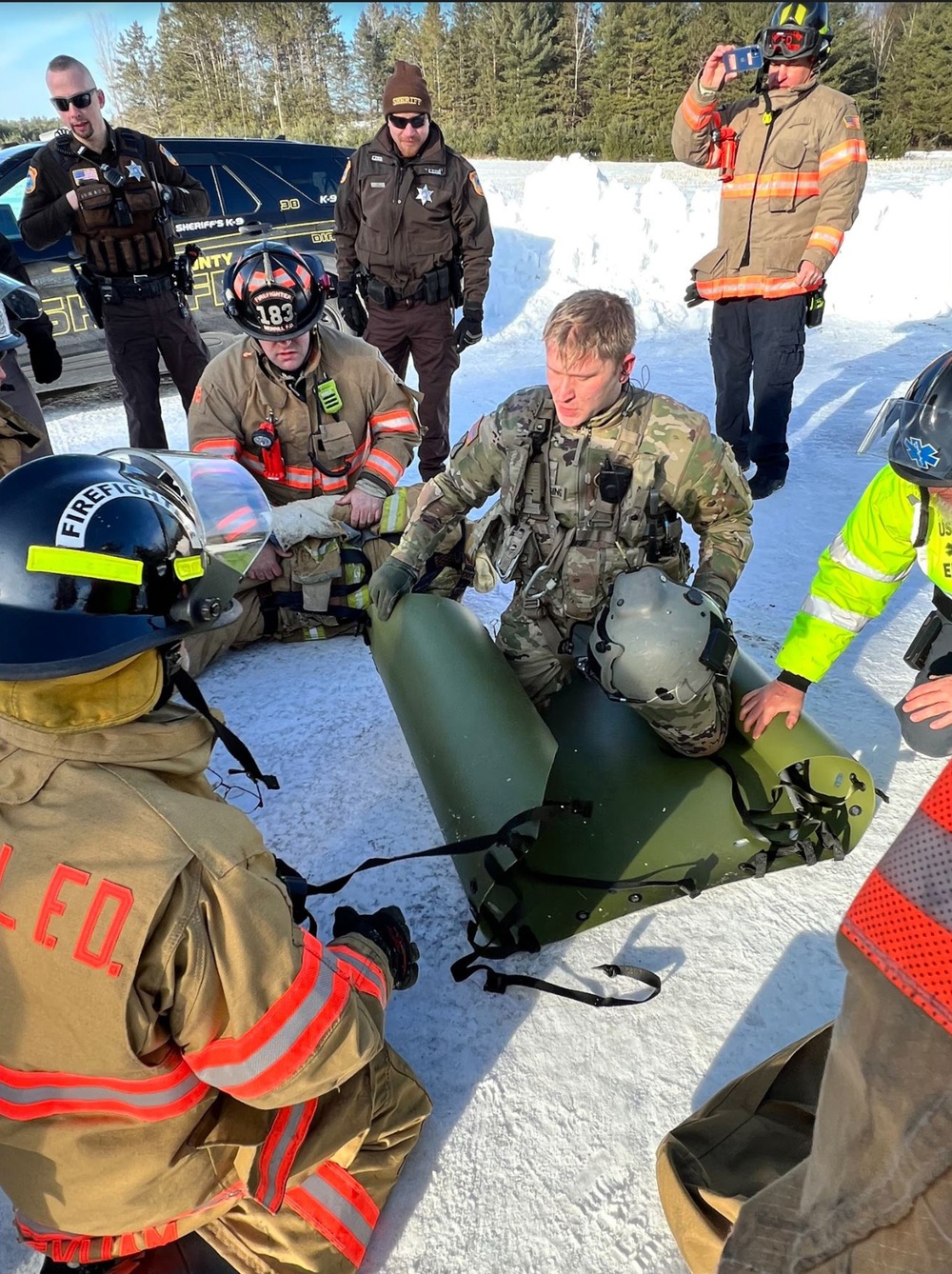 Wisconsin Guard Black Hawk crew support search and rescue training