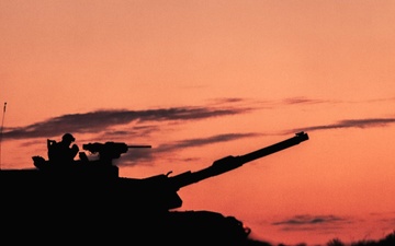 Silhouette of an M1A2