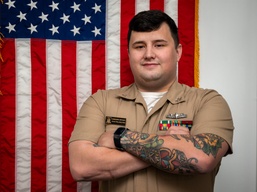 Local recruiters came to the rescue in a car accident.