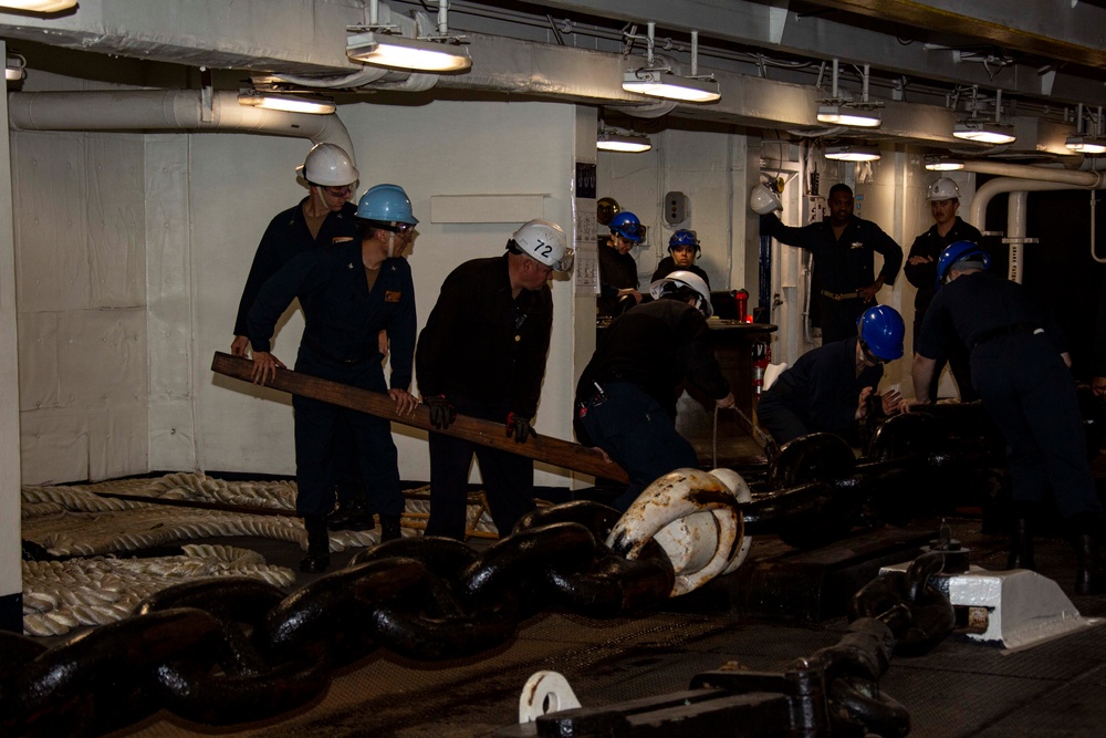 Abraham Lincoln conducts an anchor drop test