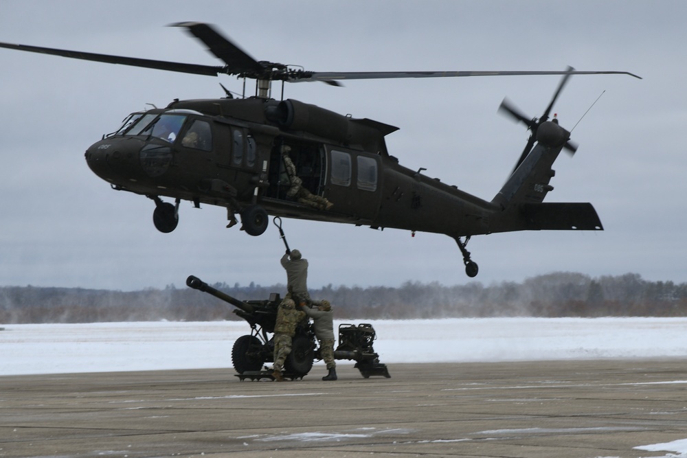 147th Aviation Regiment, 120th Field Artillery Regiment conduct sling loads