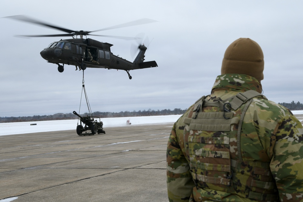 147th Aviation Regiment, 120th Field Artillery Regiment conduct sling loads