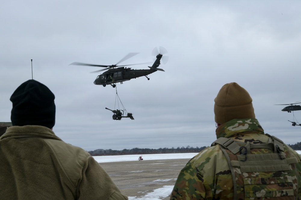 147th Aviation Regiment, 120th Field Artillery Regiment conduct sling loads