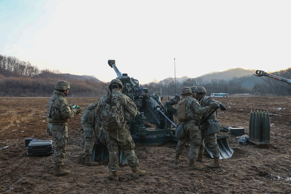 Howitzer Prepares to Fire