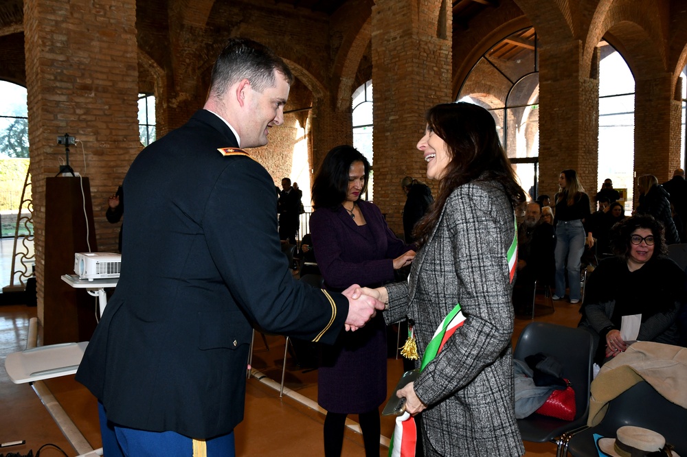 Italian businesses in Pisa learn about military contracting