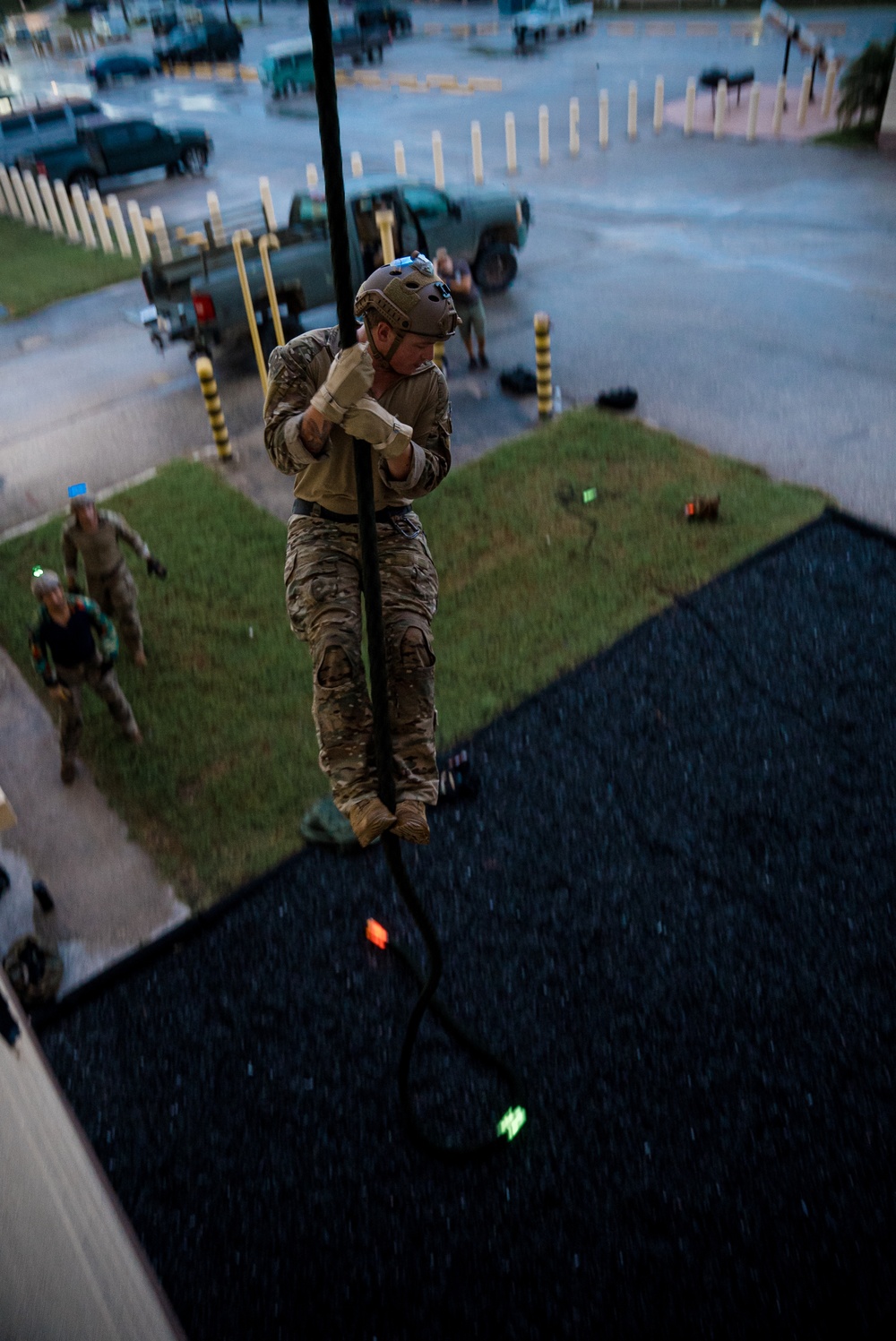 EODMU-5 Rappelling and Fast Rope Training