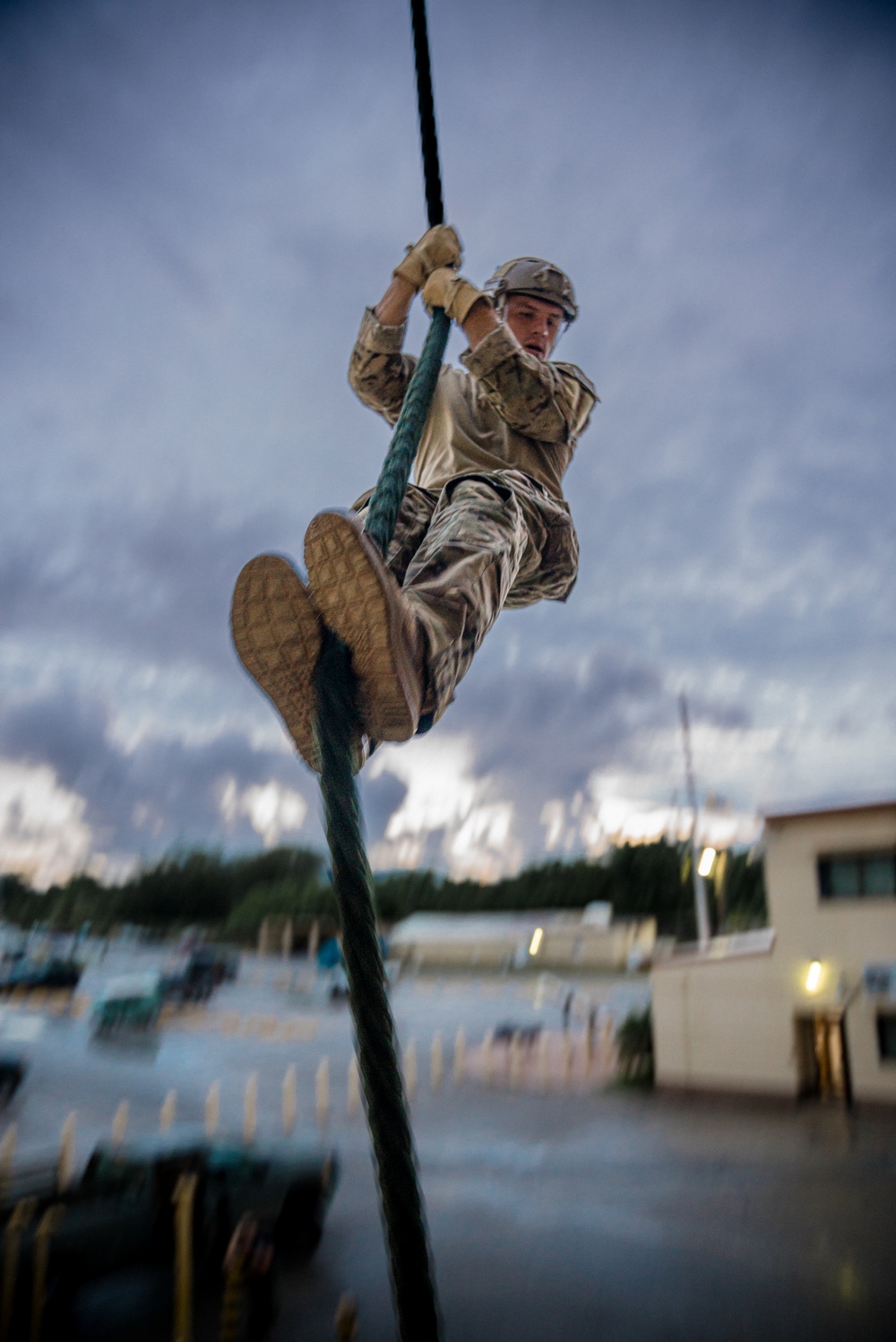 EODMU-5 Rappelling and Fast Rope Training