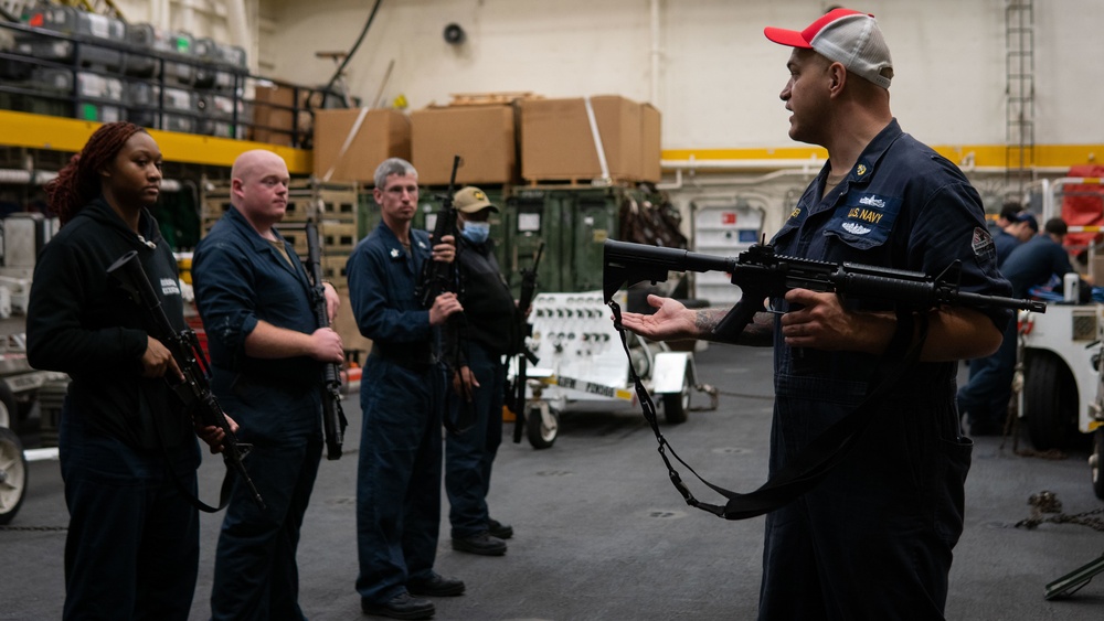 13th MEU Weapons Familiarization