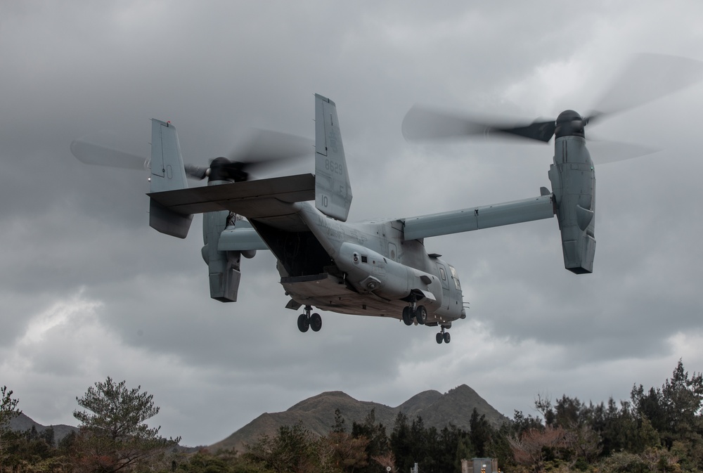 Combat Logistics Regiment 3 Marines Conduct Field Training Exercise