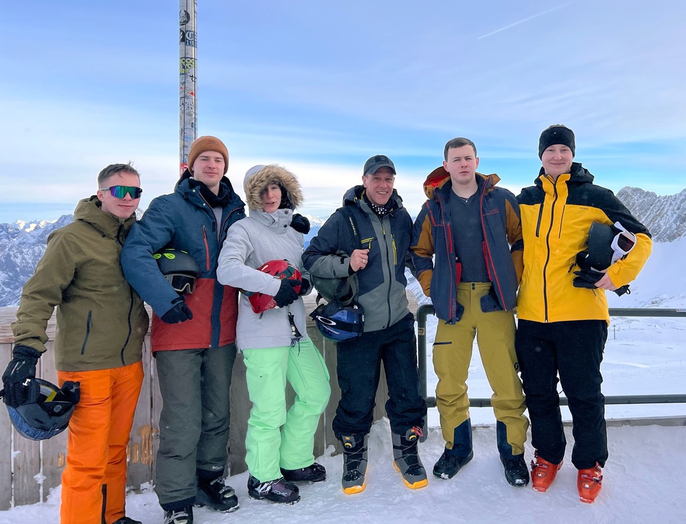 2d TSB personnel build camaraderie climbing Germany’s highest mountain