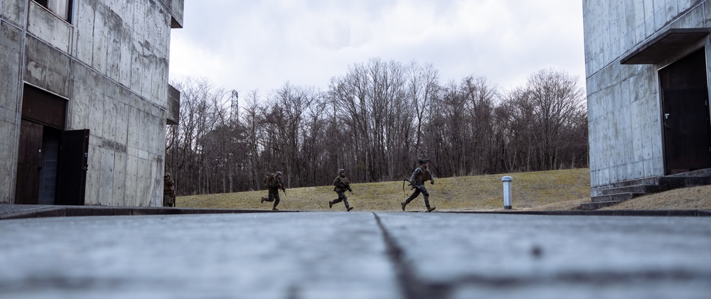 Fuji Viper 23.2: V34 Marines conduct MOUT Town Training