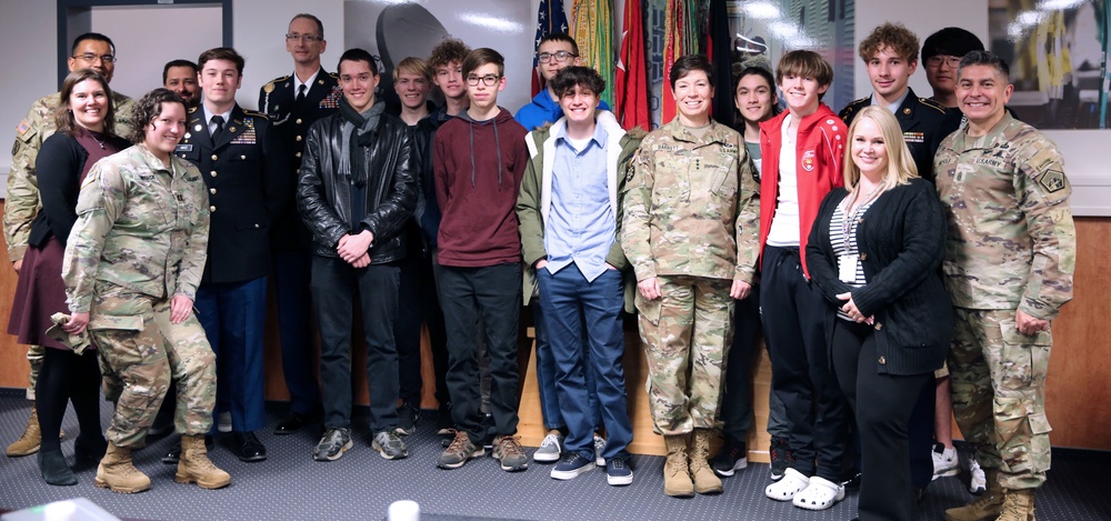 ARCYBER commander congratulates Wiesbaden High School’s CyberPatriot Teams