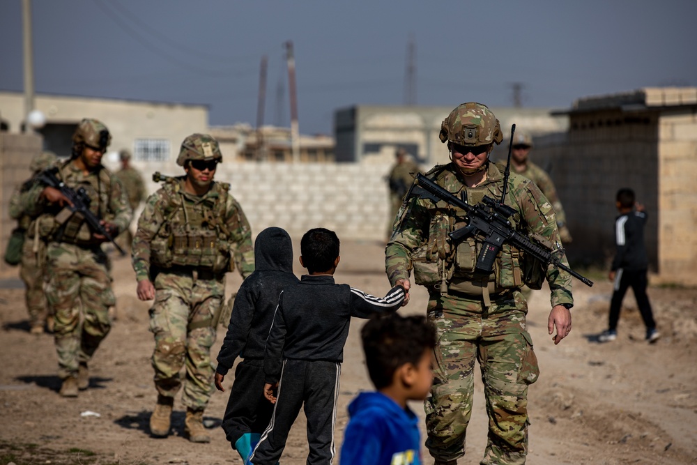 Task Force Viking conducts a joint patrol with Syrian Democratic Forces