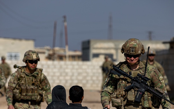 Task Force Viking conducts a joint patrol with Syrian Democratic Forces
