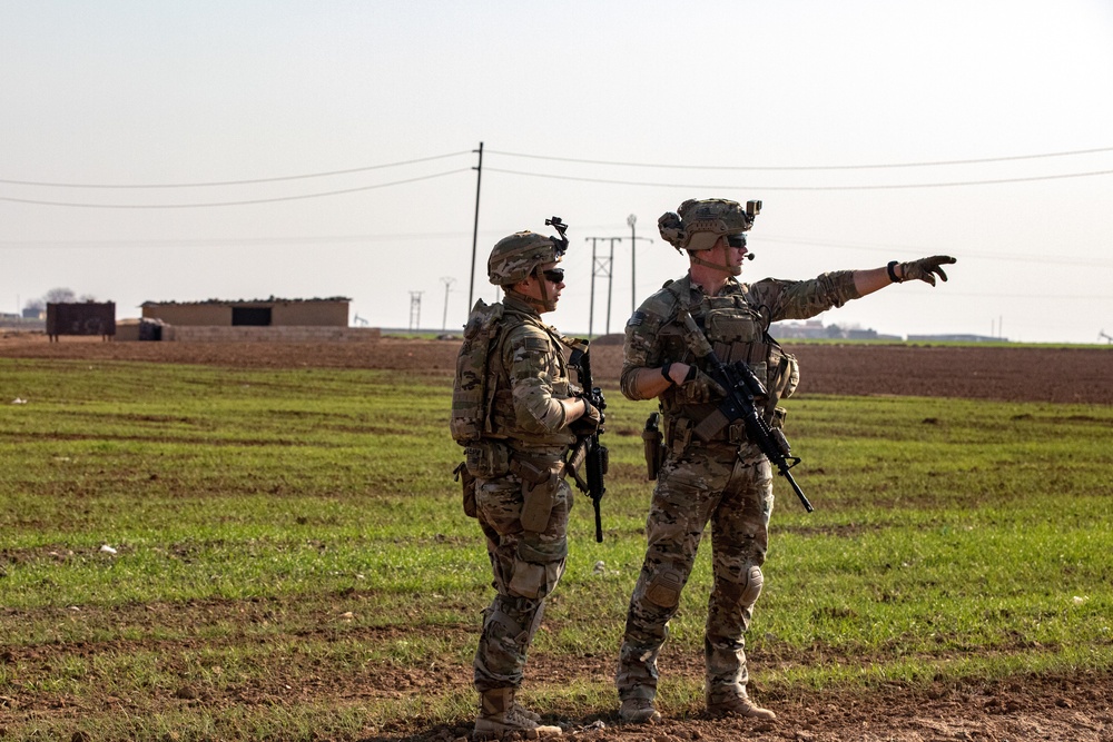 Task Force Viking conducts a joint patrol with Syrian Democratic Forces