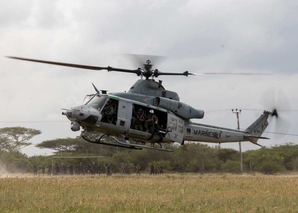 13th MEU CARAT/MAREX Sri Lanka CASEVAC Exercise