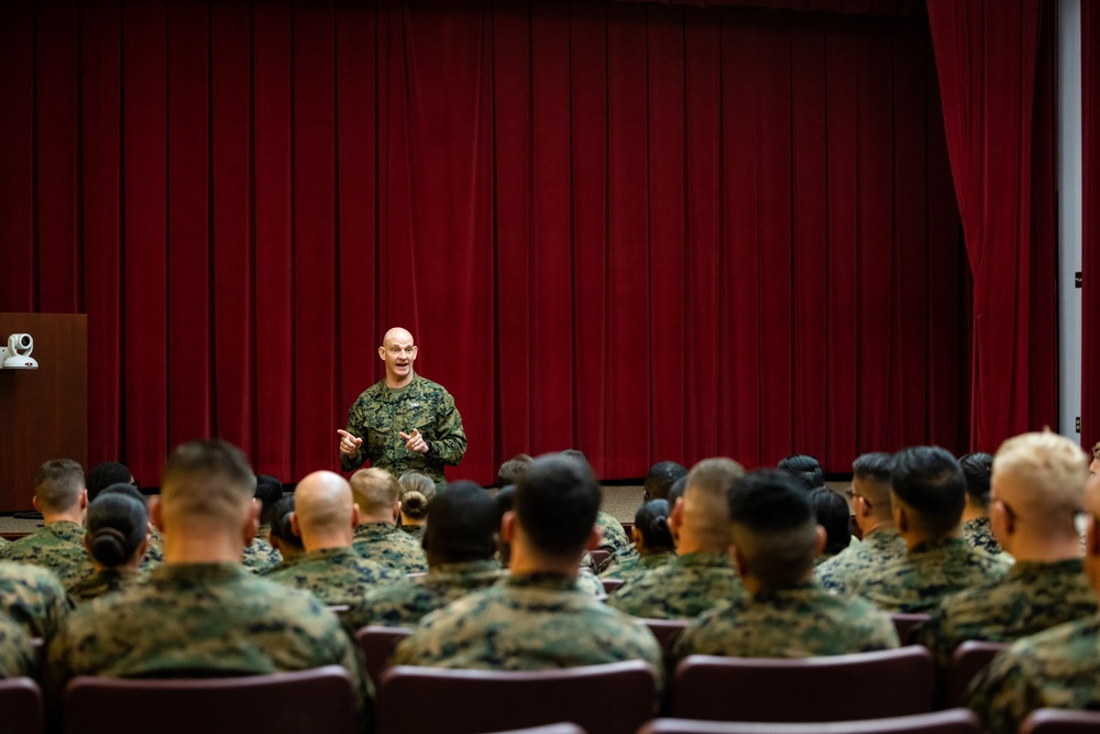 Sergeant Major of the Marine Corps visits Staff Noncommissioned Officer Academy in Quantico