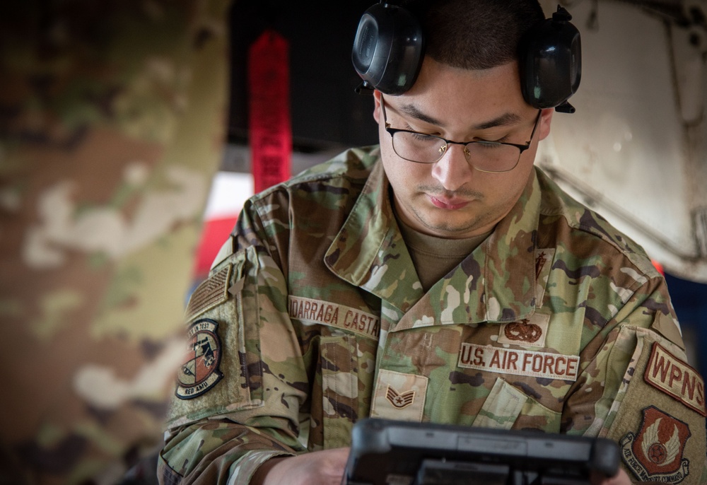 96th Test Wing holds quarterly weapons load competition