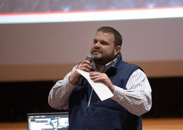 Garrison highlights civilian programs at all-hands