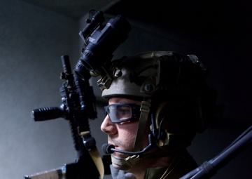 Alaska Air National Guard trains with Coast Guard at Air Station Kodiak