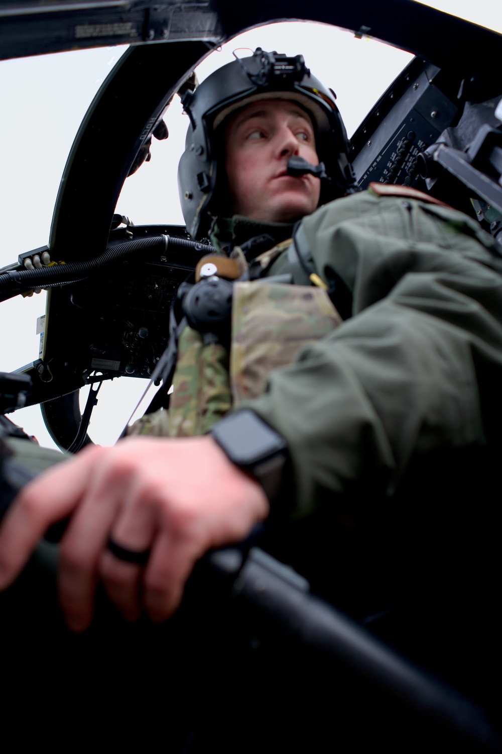 Alaska Air National Guard trains with Coast Guard at Air Station Kodiak