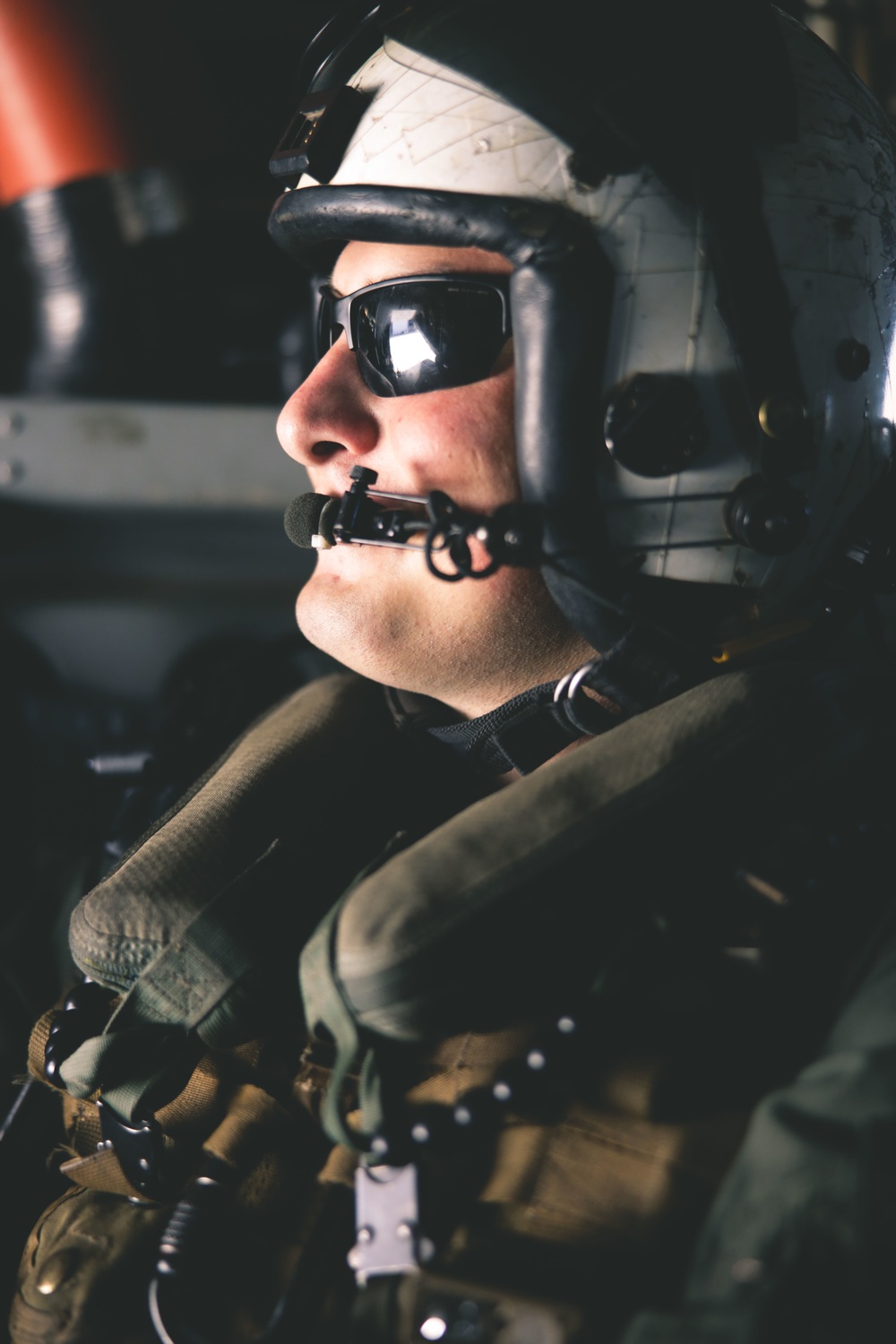 VMM-268 conducts hoist wire training